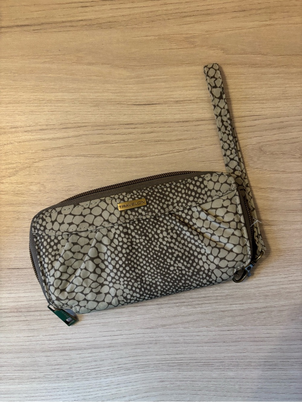 TRAVELON Womens Zip Around Safe ID RFID Blocking Taupe Brown Wallet Wristlet